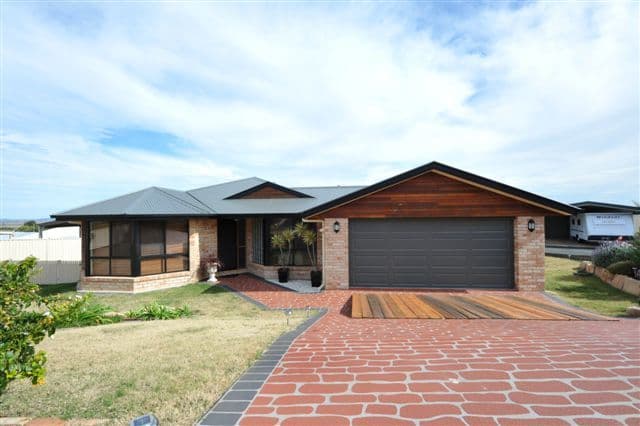 20 Schaefer Court, WESTBROOK QLD 4350, Westbrook - Image 1