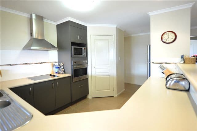 20 Schaefer Court, WESTBROOK QLD 4350, Westbrook - Thumbnail 3