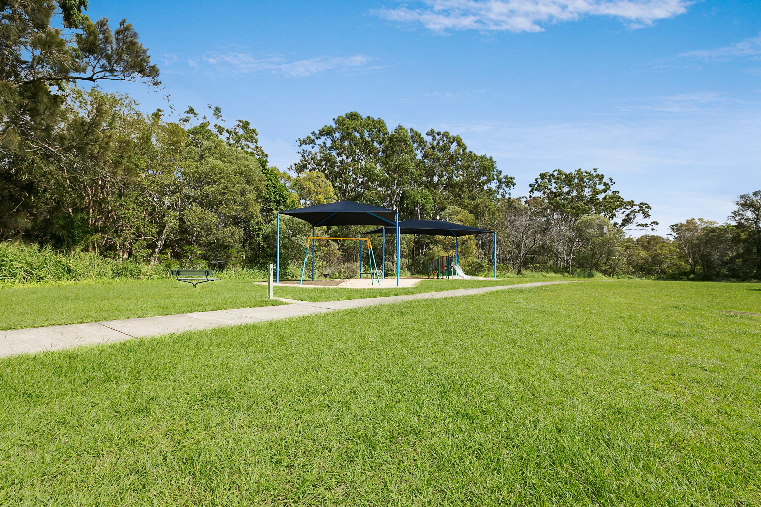 32 Pinelands Circuit, Redland Bay QLD 4165, Redland Bay - Thumbnail 2