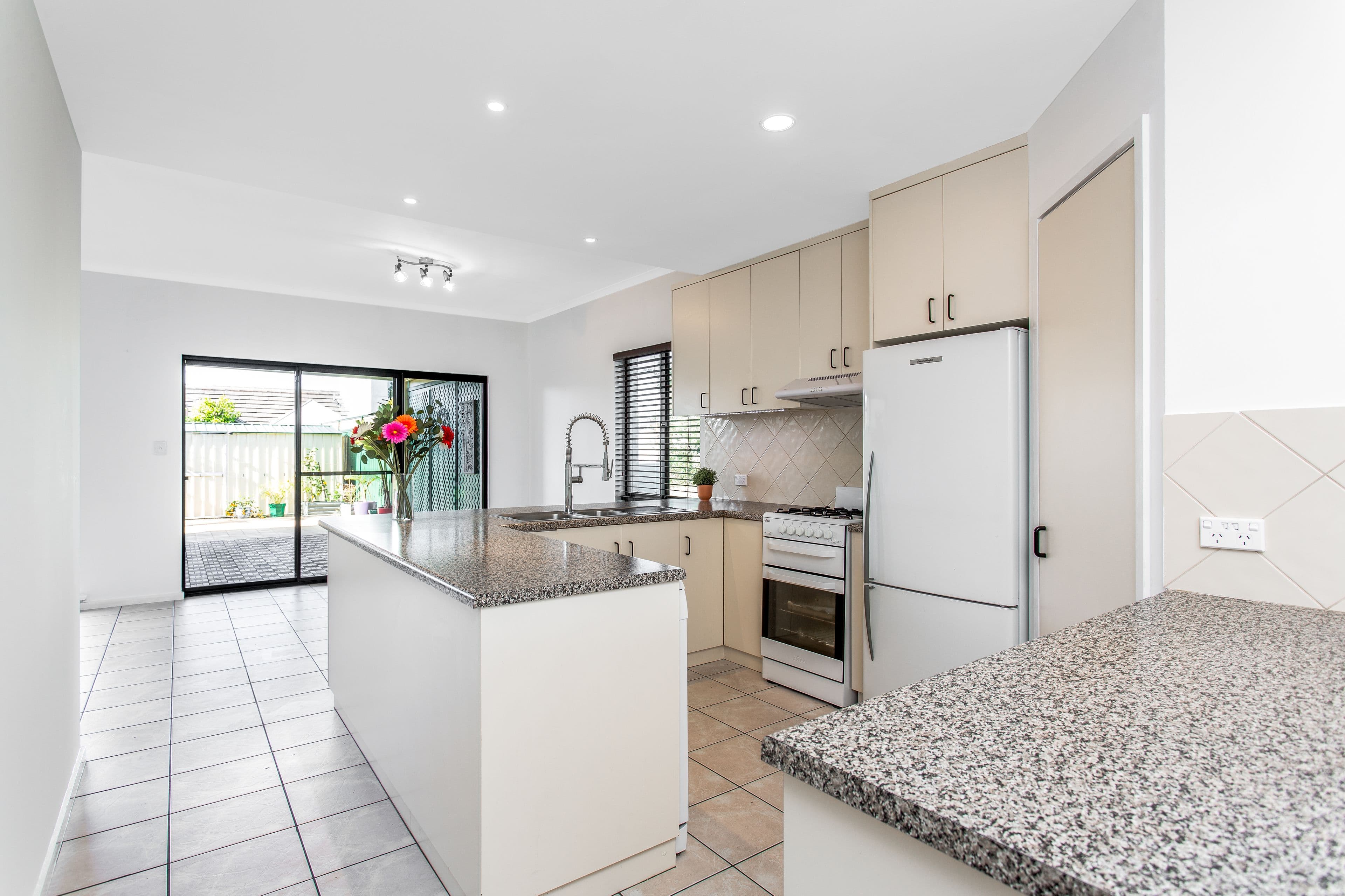 16 Knapman Crescent, Port Adelaide SA 5015, Port Adelaide - Thumbnail 6