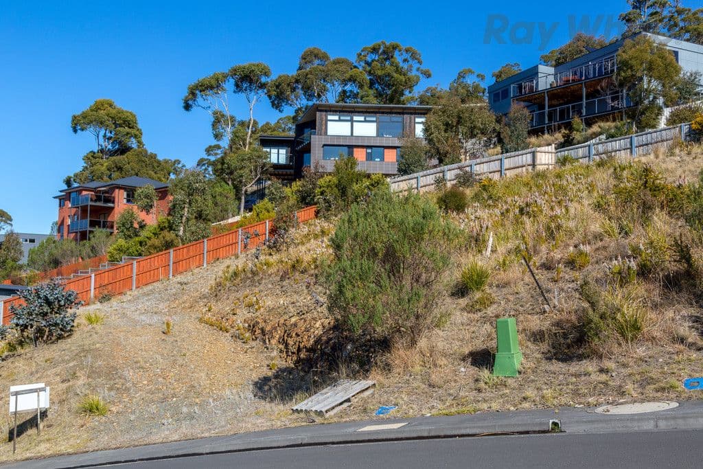 11 Hakea Drive, Tolmans Hill TAS 7007, Tolmans Hill - Thumbnail 2