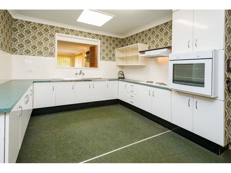 15 Chiniala Street, Mansfield QLD 4122, Mansfield - Thumbnail 2