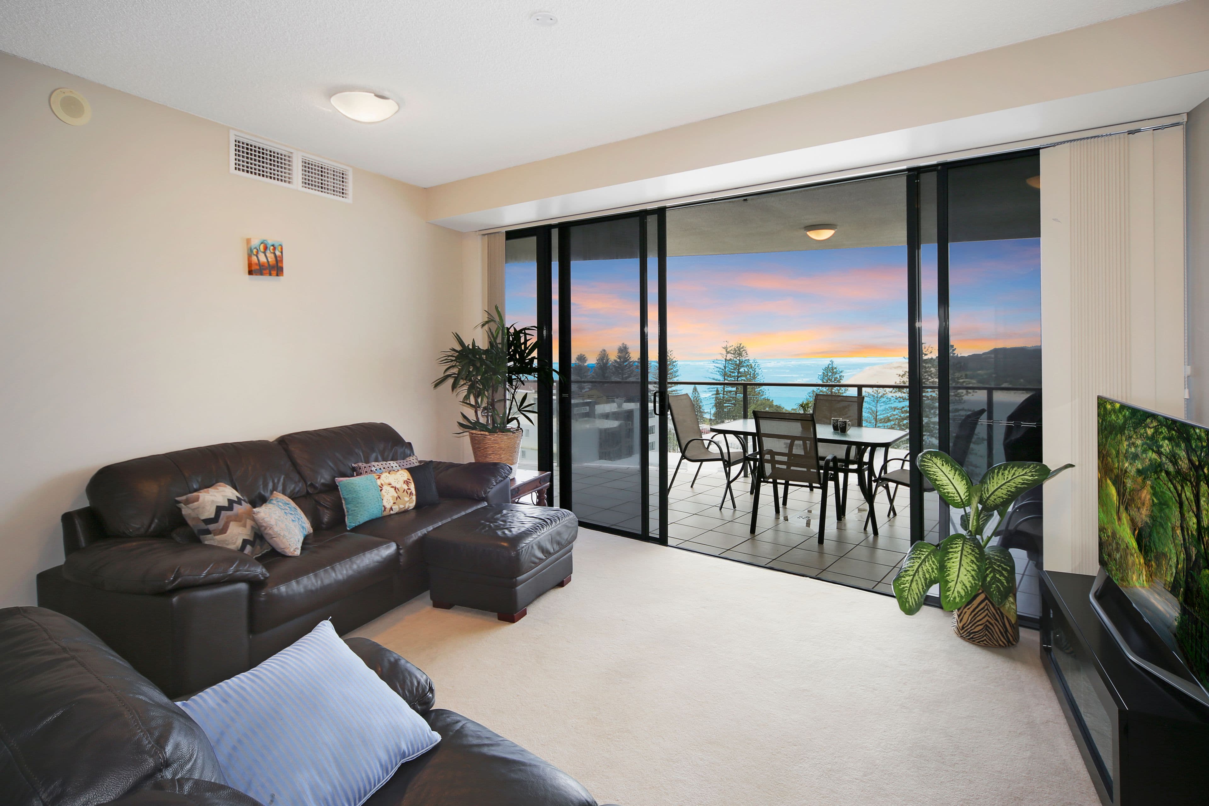17 Leeding Terrace, Caloundra QLD 4551, Caloundra - Thumbnail 4