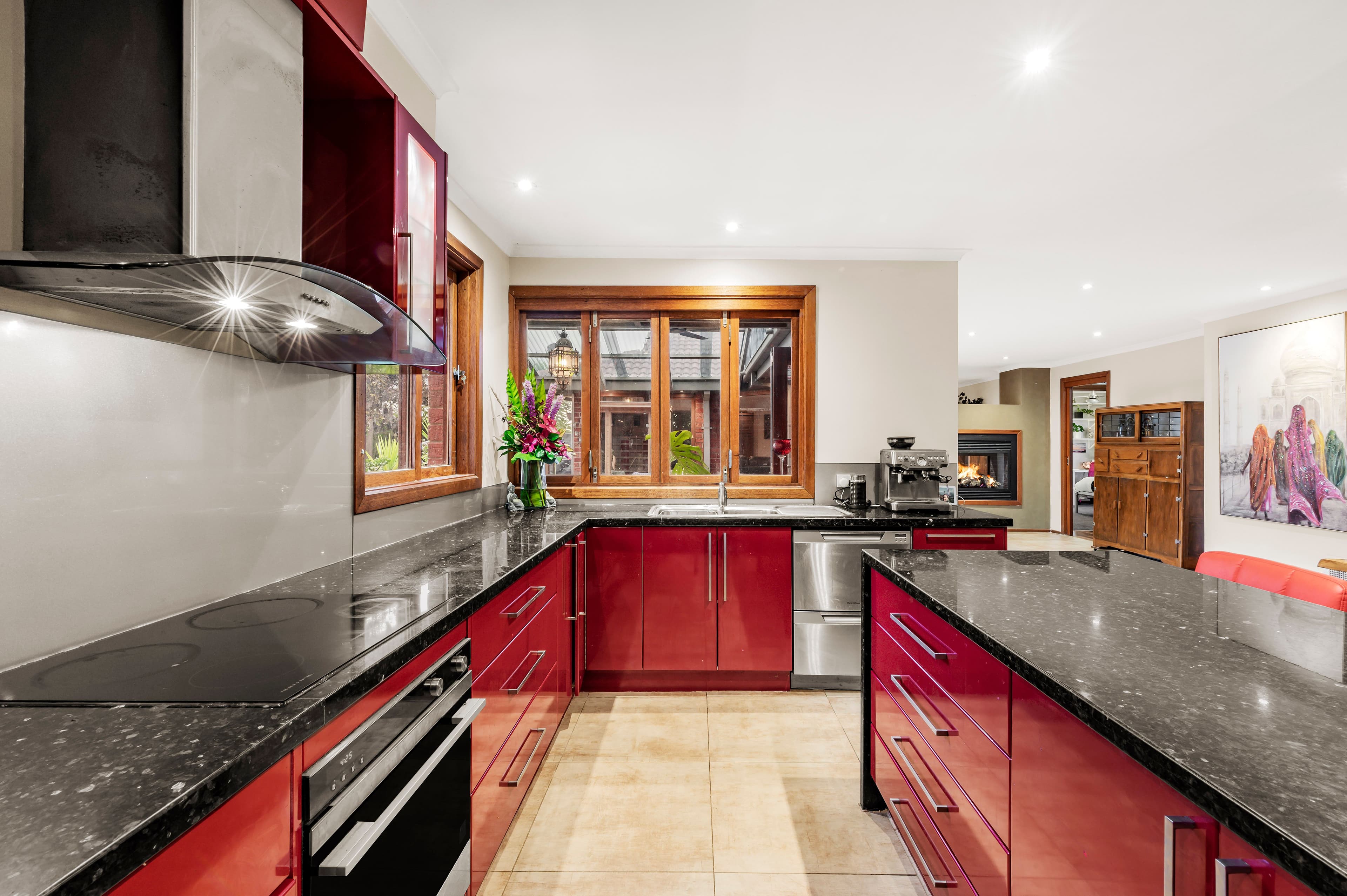 6 Liddamore Court, Rowville VIC 3178, Rowville - Thumbnail 4