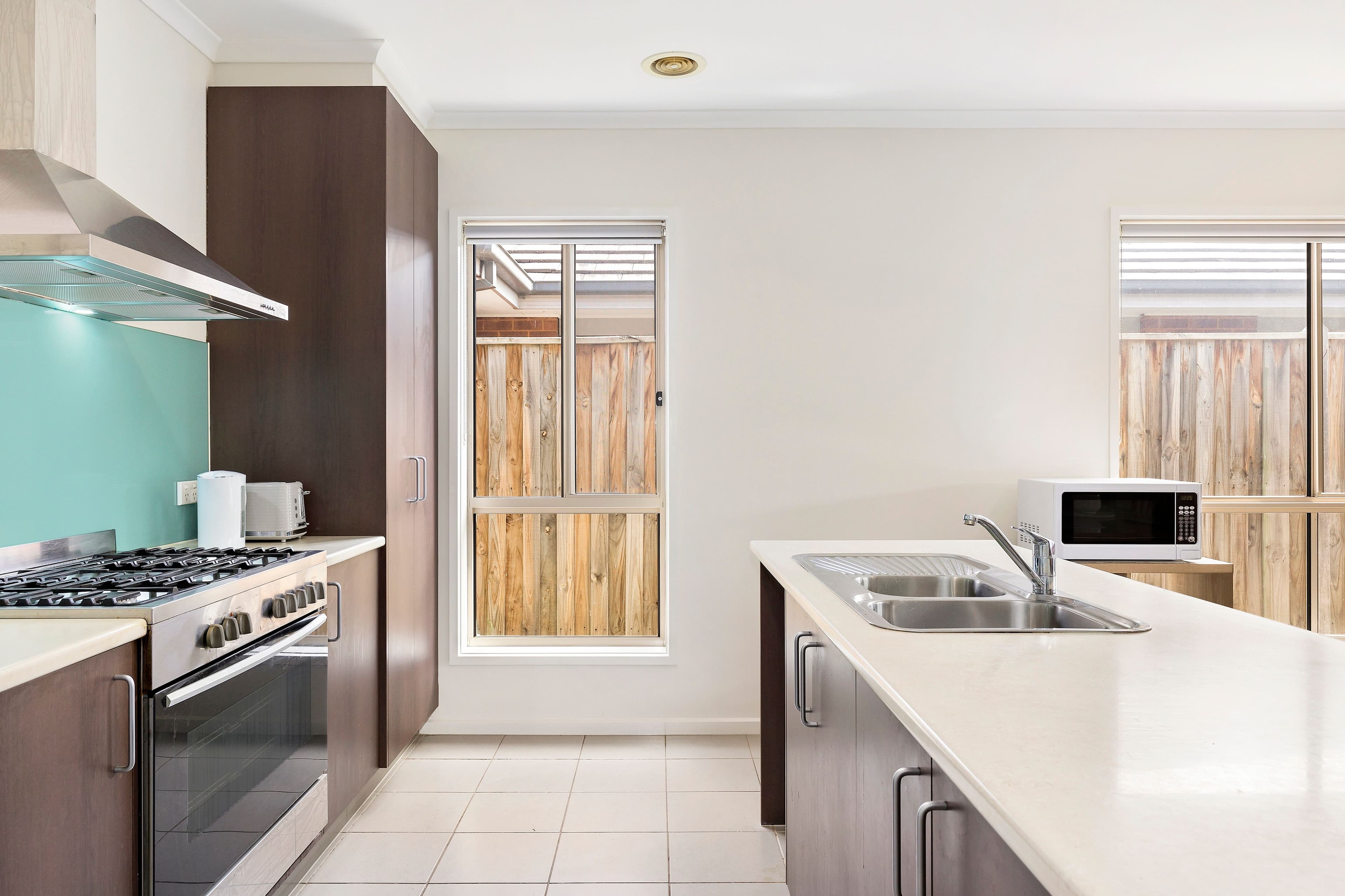12 Mandalong Crescent, Doreen VIC 3754, Doreen - Thumbnail 2