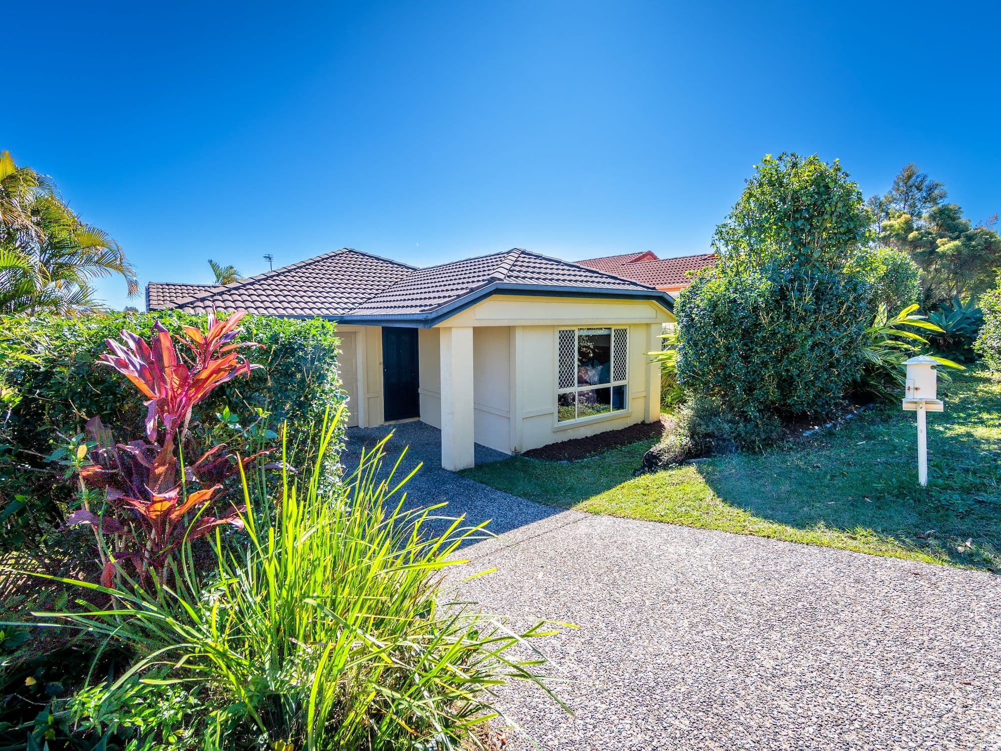 7 Denika Court, Mudgeeraba QLD 4213, Mudgeeraba - Thumbnail 2