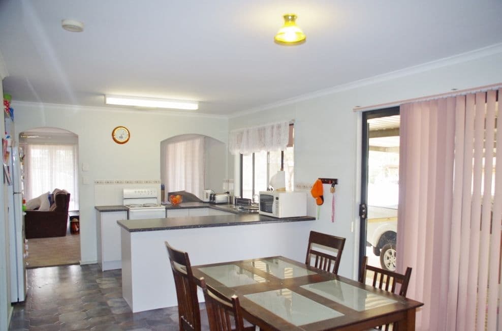 40 Maiden Drive, Sunbury - Thumbnail 4