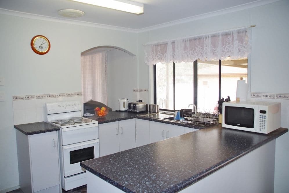 40 Maiden Drive, Sunbury - Thumbnail 5