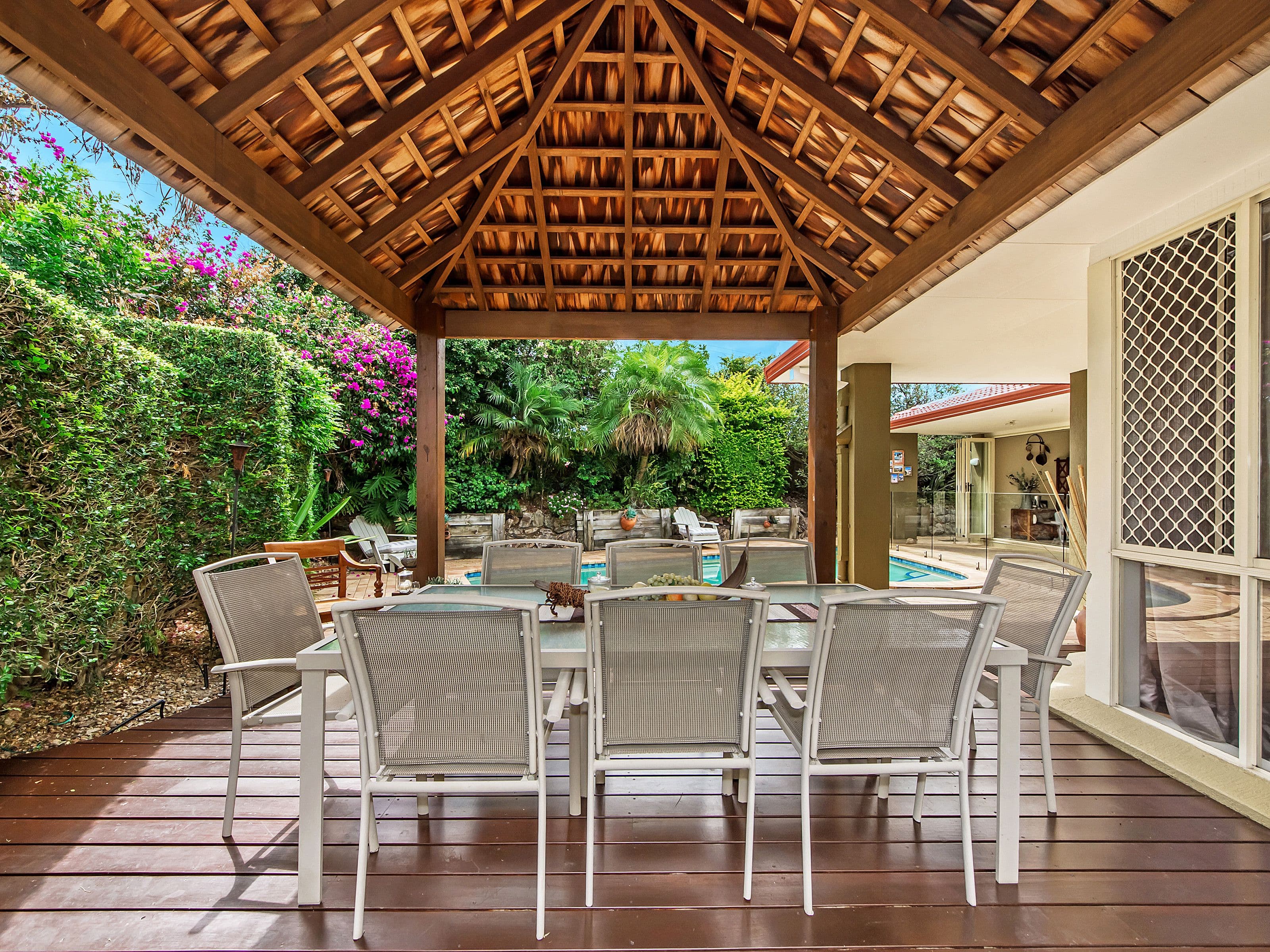 10 Curacao Place, Clear Island Waters QLD 4226, Clear Island Waters - Thumbnail 4