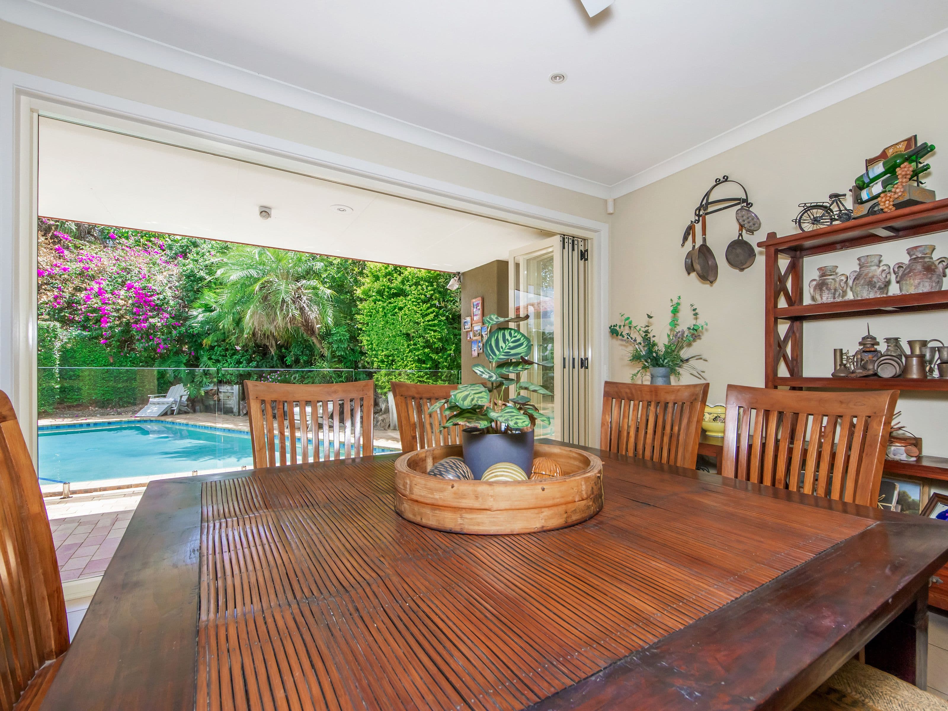 10 Curacao Place, Clear Island Waters QLD 4226, Clear Island Waters - Thumbnail 7