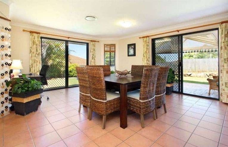 49 Clearmount Cresent, CARINDALE QLD 4152, Carindale - Thumbnail 5