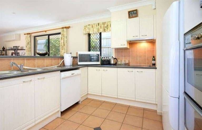 49 Clearmount Cresent, CARINDALE QLD 4152, Carindale - Thumbnail 6