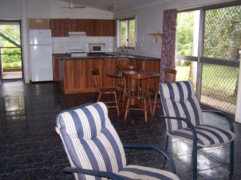 17 Cox Crescent, KATHERINE NT 0850, Katherine - Thumbnail 2