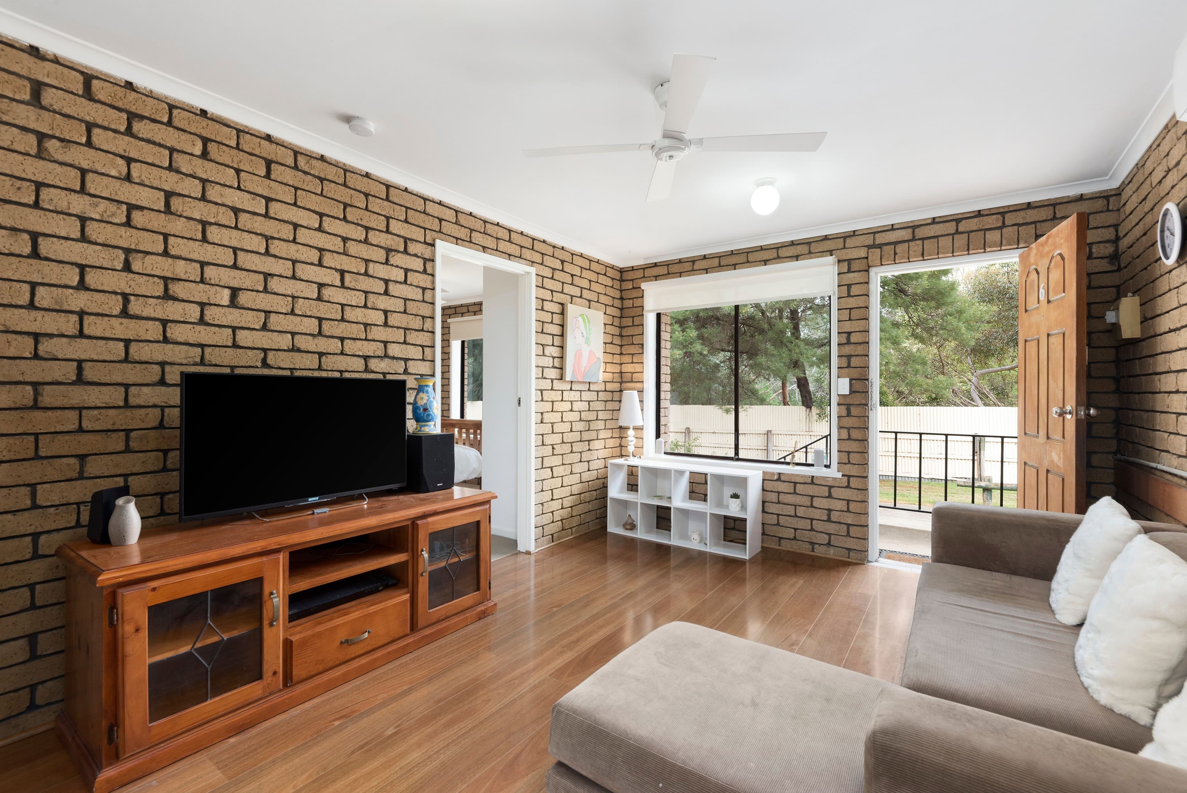 8-10 Mitchell Street, Heathcote VIC 3523, Heathcote - Thumbnail 3