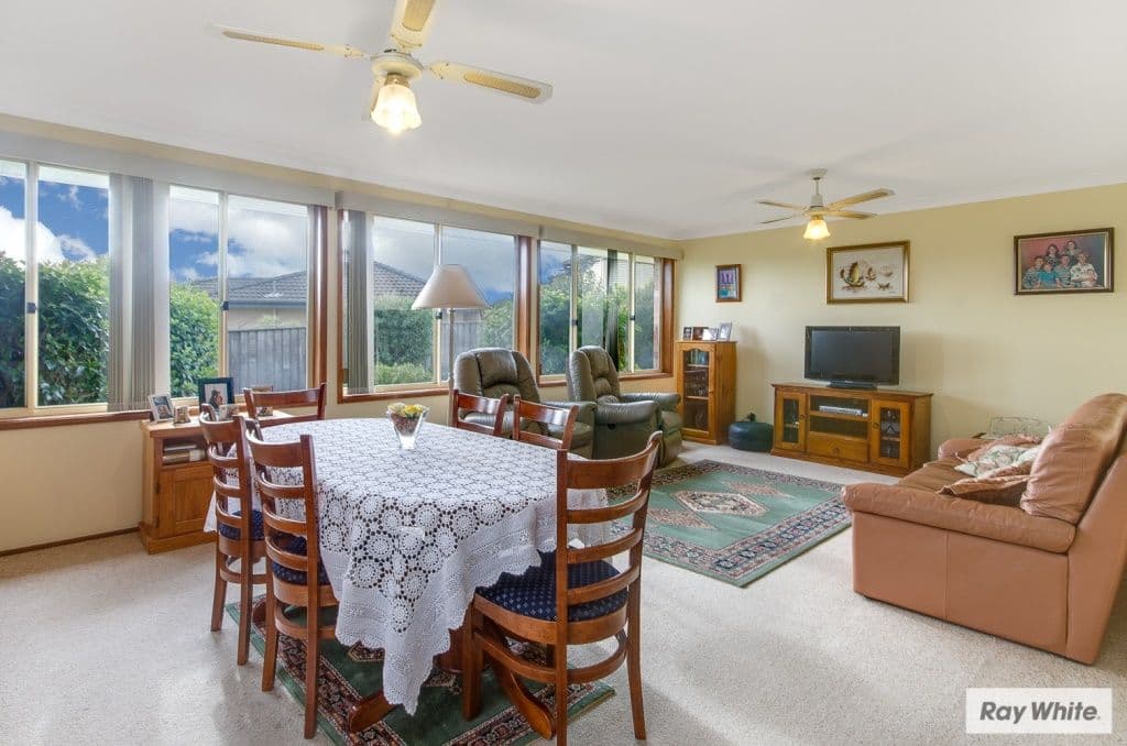 19 Hallam Close, KANAHOOKA NSW 2530, Kanahooka - Thumbnail 2
