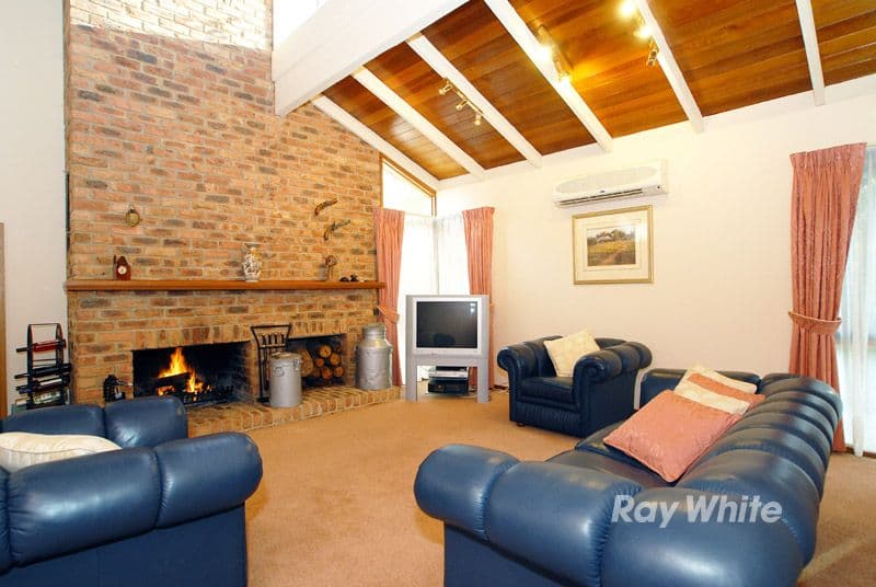 37 Candlebark Quadrant, ROWVILLE VIC 3178, Rowville - Thumbnail 4