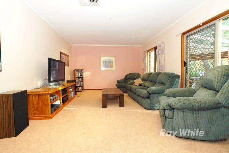 37 Candlebark Quadrant, ROWVILLE VIC 3178, Rowville - Thumbnail 7