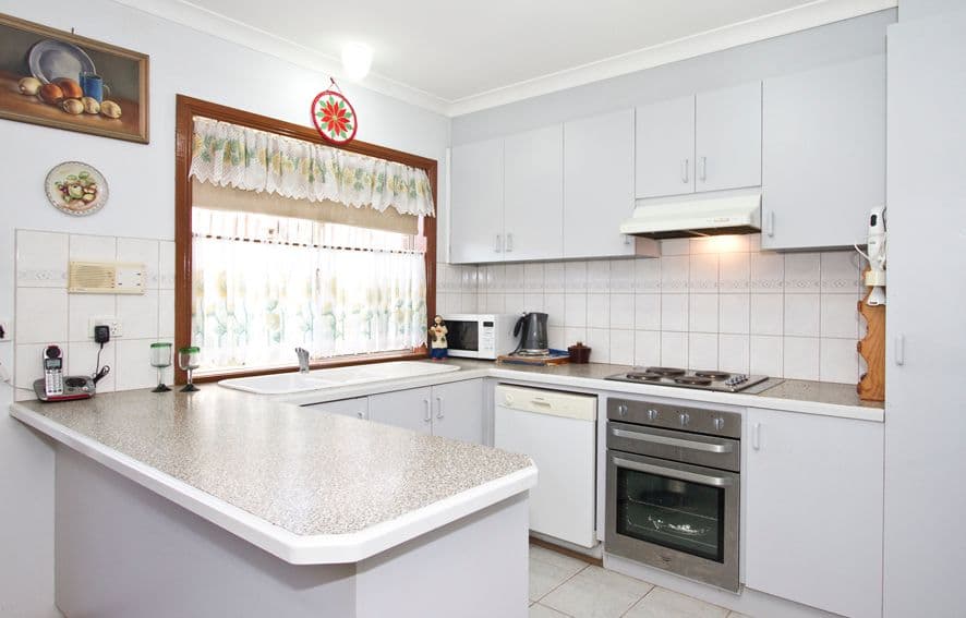 157 Grimshaw Street, GREENSBOROUGH VIC 3088, Greensborough - Thumbnail 2