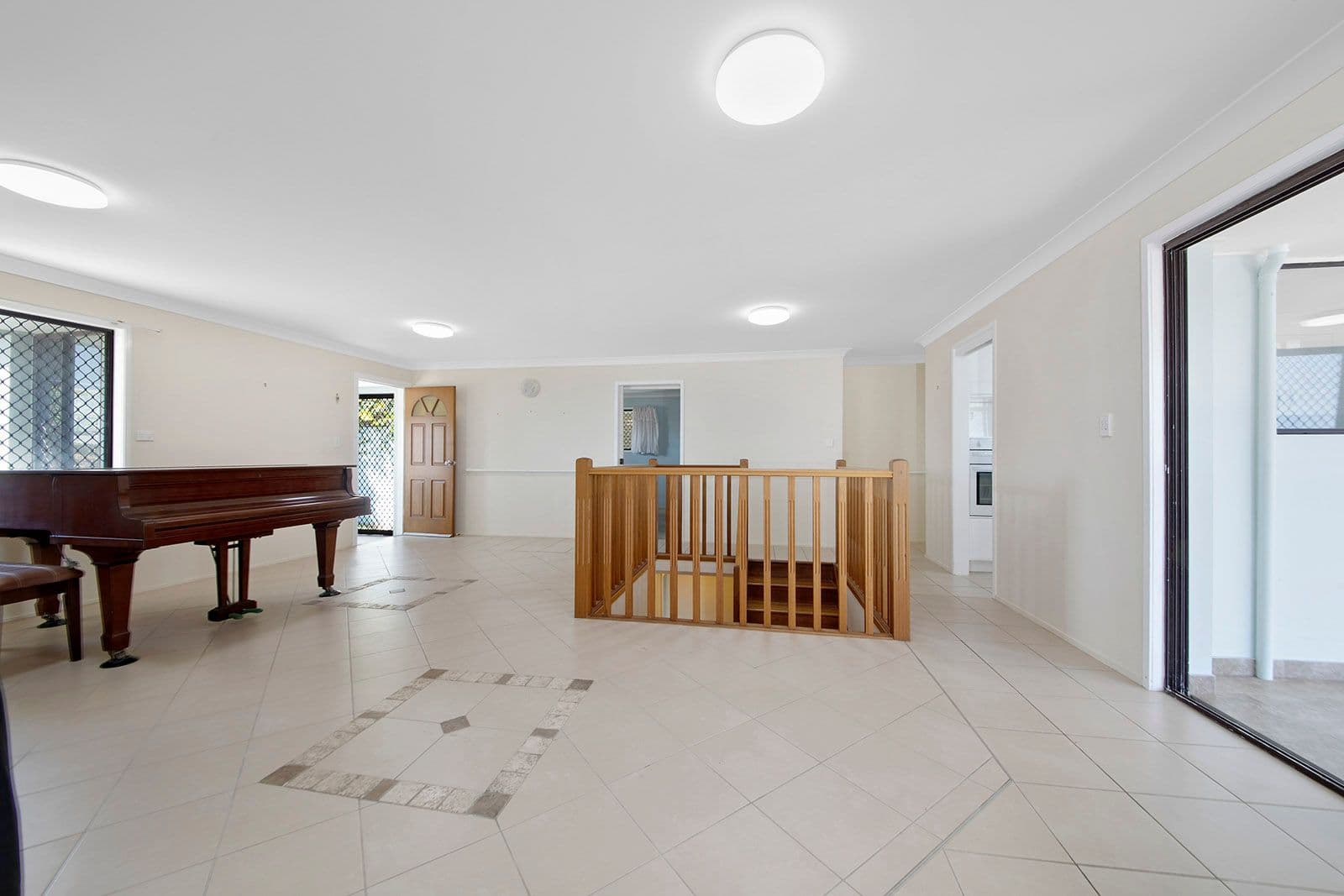 50 Poinciana Avenue, Taranganba QLD 4703, Taranganba - Thumbnail 4