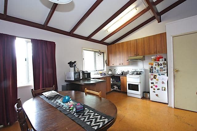 51 Rapur Street, RACEVIEW QLD 4305, Raceview - Thumbnail 3