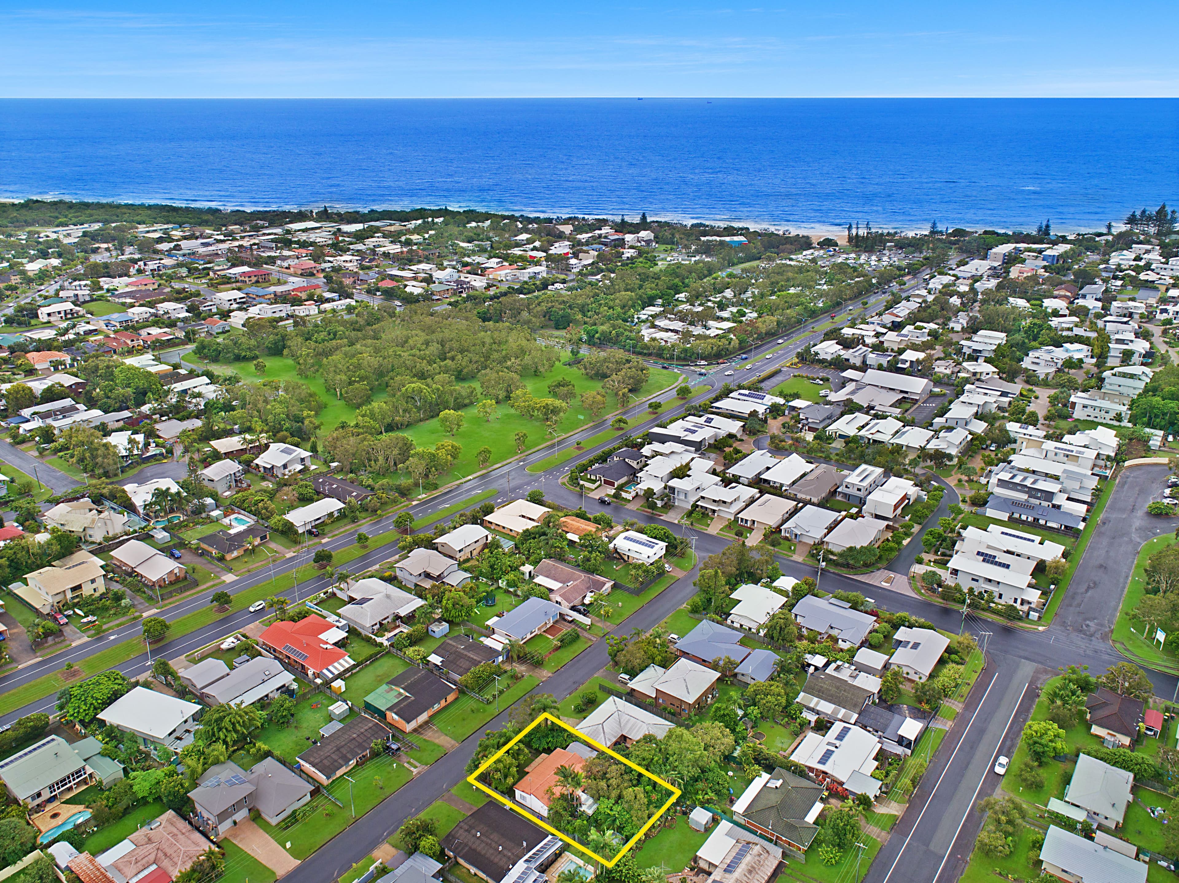 8 Sutherland Street, Dicky Beach QLD 4551, Dicky Beach - Thumbnail 2