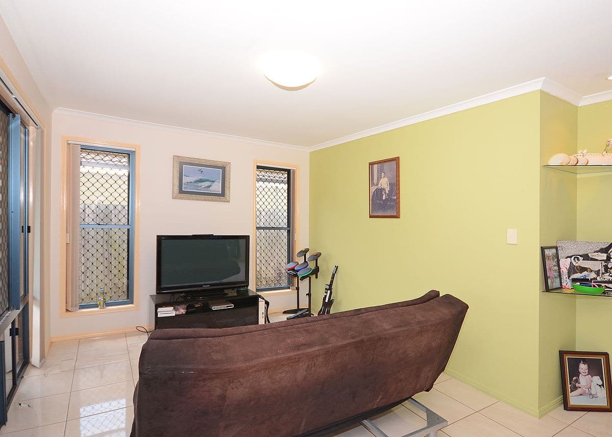 19 Heather Way, URRAWEEN QLD 4655, Urraween - Thumbnail 5