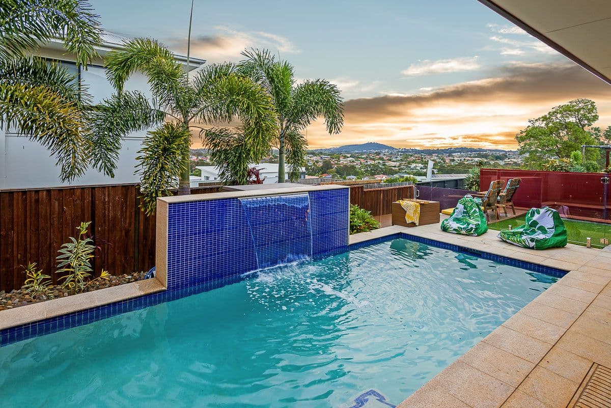 110 Ridgeview Street, Carindale QLD 4152, Carindale - Thumbnail 2