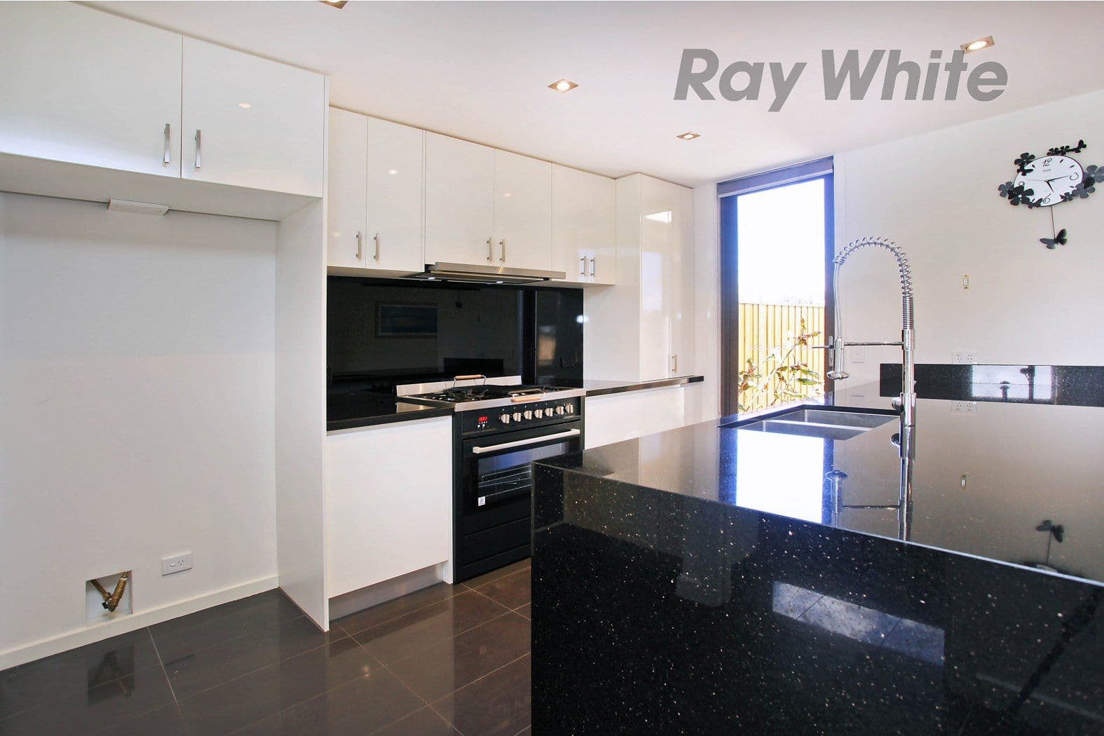 6 Skyward Drive, SANCTUARY LAKES VIC 3030, Sanctuary Lakes - Thumbnail 6