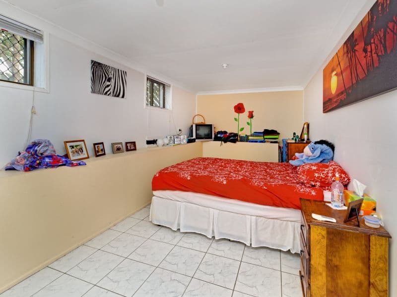 36 Hillardt Street, ROBERTSON QLD 4109, Robertson - Thumbnail 4