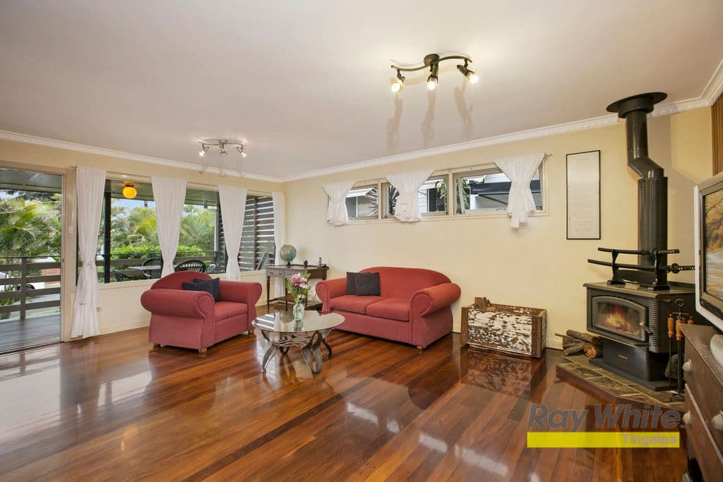 17 Barbara Street, MANLY WEST QLD 4179, Manly West - Thumbnail 3