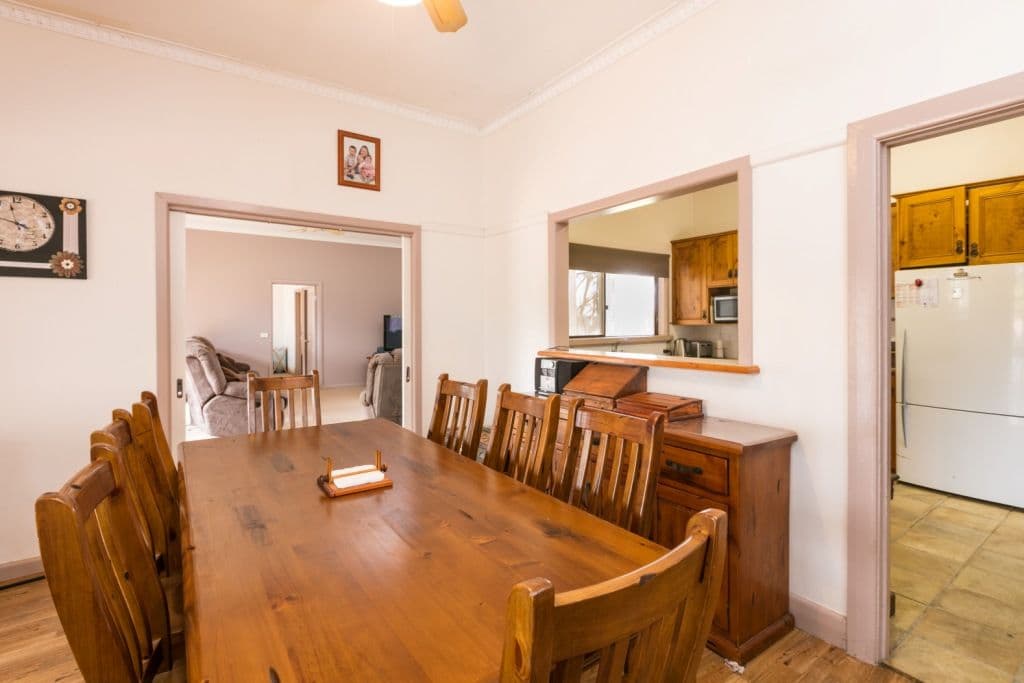 28 Casey Street, Orange, Orange - Thumbnail 3