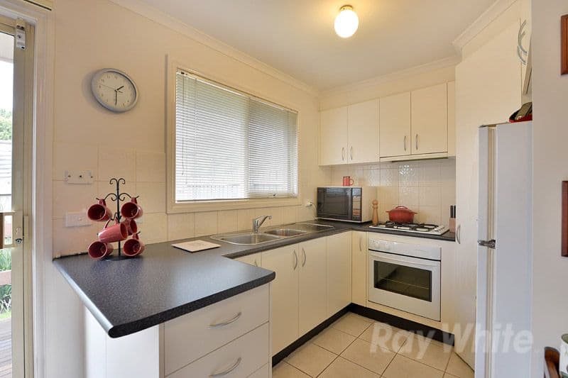 4 Coogee Street, BORONIA VIC 3155, Boronia - Thumbnail 2