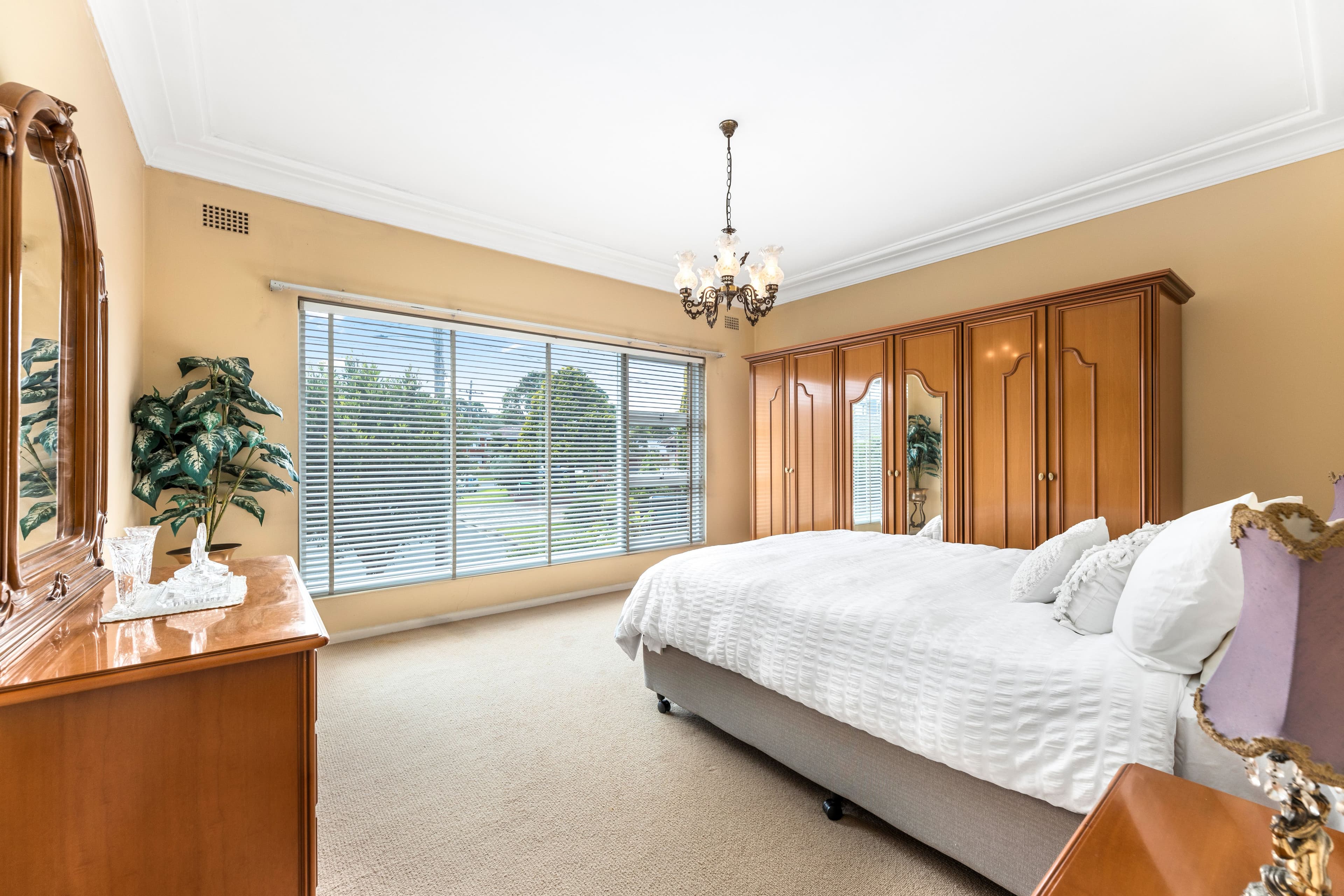 11 Gregory Crescent, Beverly Hills NSW 2209, Beverly Hills - Thumbnail 4