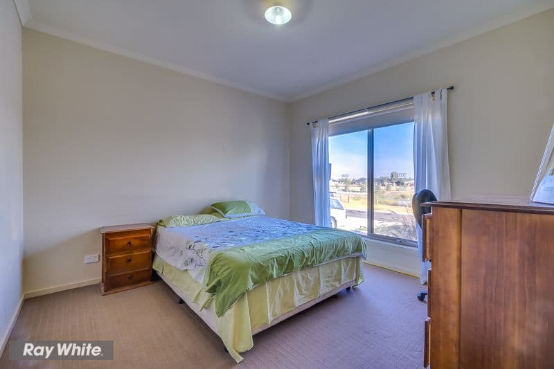 10 Pindaroi Court, Tarneit VIC 3029, Tarneit - Thumbnail 3