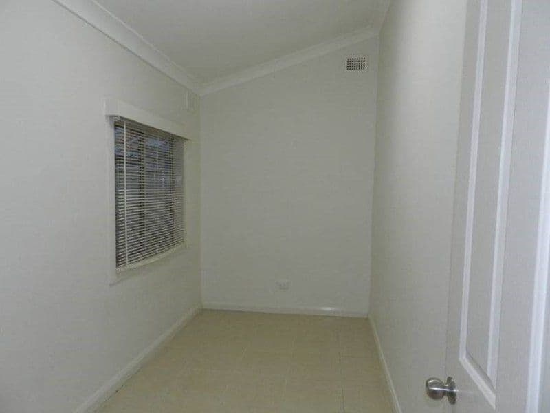 53 Sackville Street, Fairfield NSW 2165, Fairfield Heights - Thumbnail 5