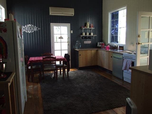 16 Salvia Street, BLACKALL QLD 4472, Blackall - Thumbnail 4