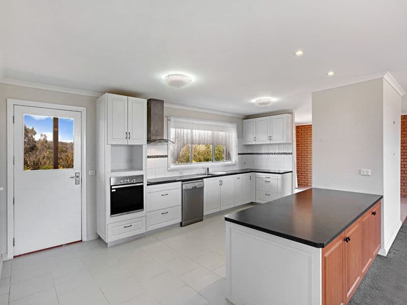 325 North Mountain Road, HEATHCOTE JUNCTION VIC 3758, Heathcote Junction - Thumbnail 3