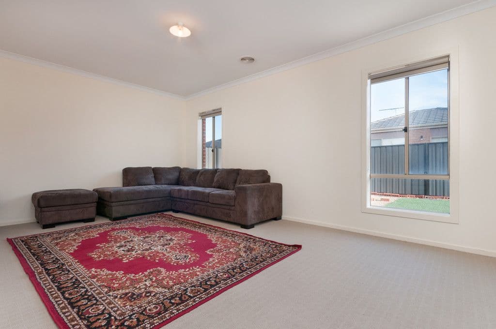 33 Fermont Avenue, Craigieburn VIC 3064, Craigieburn - Thumbnail 5