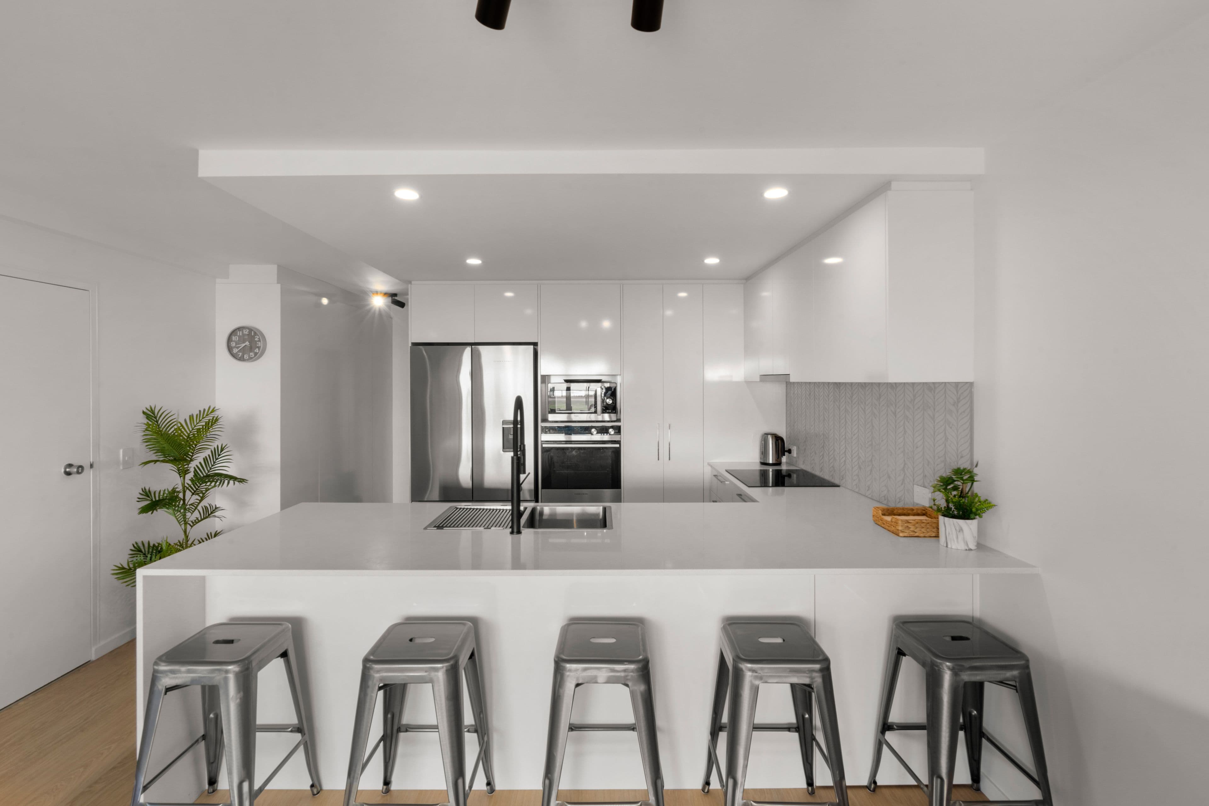 98 Marine Parade, Miami QLD 4220, Miami - Thumbnail 5
