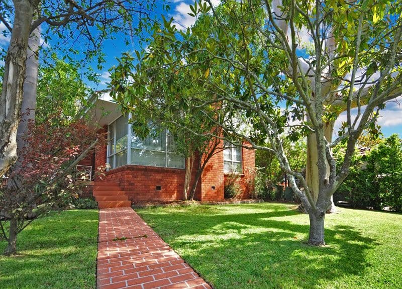 2 Ulm Street, LANE COVE NSW 2066, Lane Cove North - Thumbnail 2
