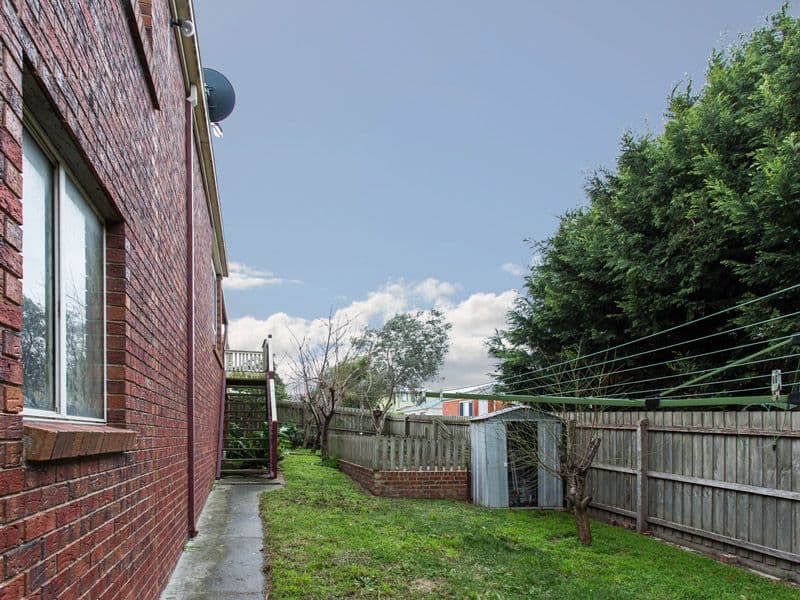 10 CHERRY TREE Lane, NARRE WARREN VIC 3805, Narre Warren - Thumbnail 2