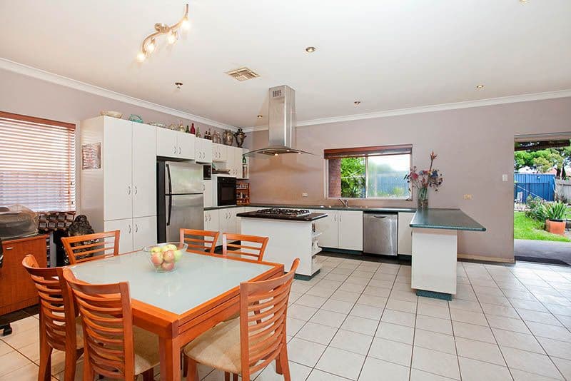 17 Monaro Avenue, KINGSGROVE NSW 2208, Kingsgrove - Thumbnail 3