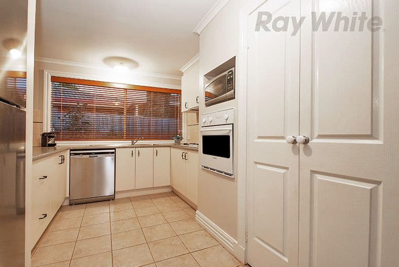 9 AMBLESIDE Close, Mooroolbark VIC 3138, Mooroolbark - Thumbnail 7