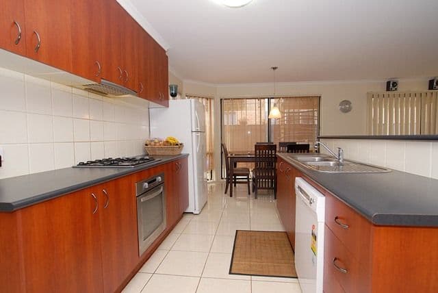 14 Peppermint Crescent, WYNDHAM VALE VIC 3024, Wyndham Vale - Thumbnail 5