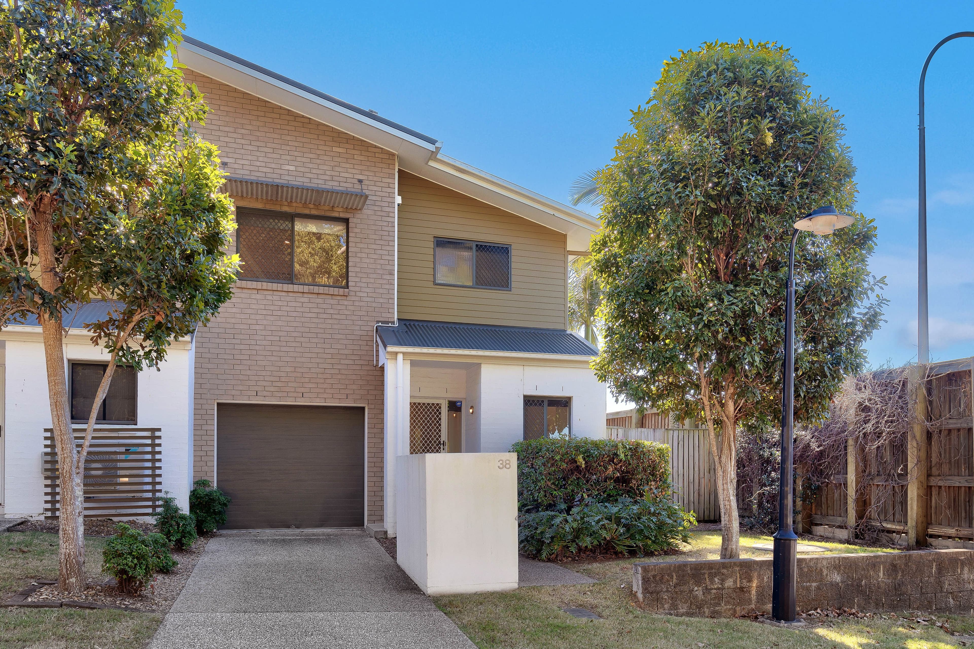 37 Slobodian Avenue, Eight Mile Plains QLD 4113, Eight Mile Plains - Thumbnail 2
