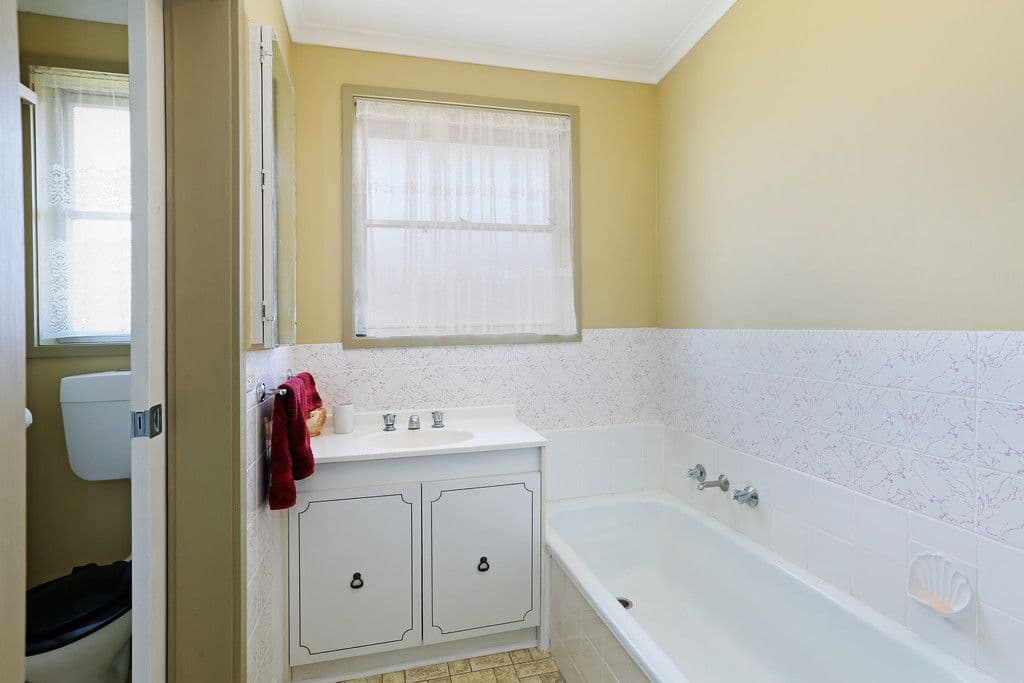 10 Cheshire Street, Corio VIC 3214, Corio - Thumbnail 8