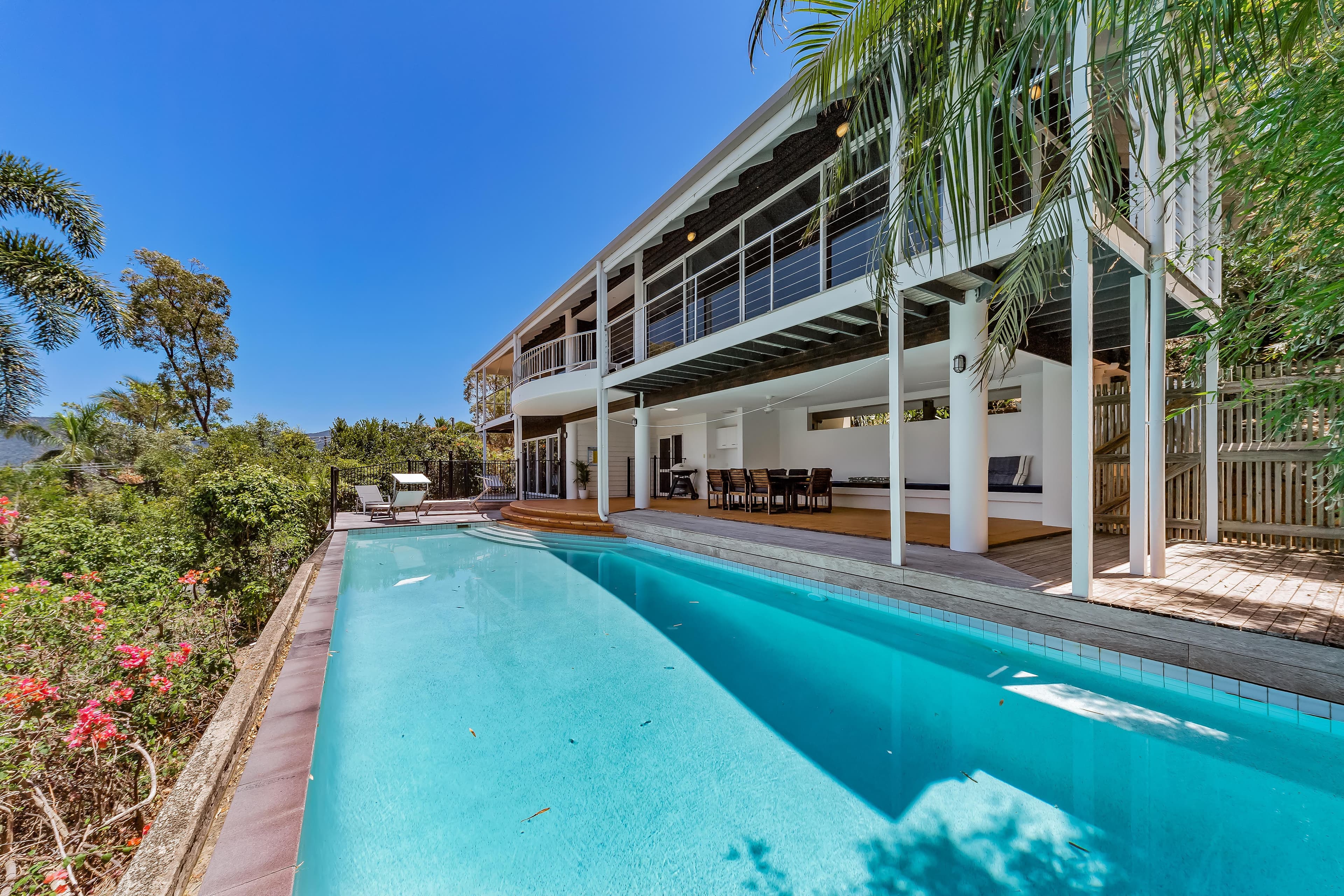 9 Shutehaven Close, Shute Harbour QLD 4802, Shute Harbour - Thumbnail 2