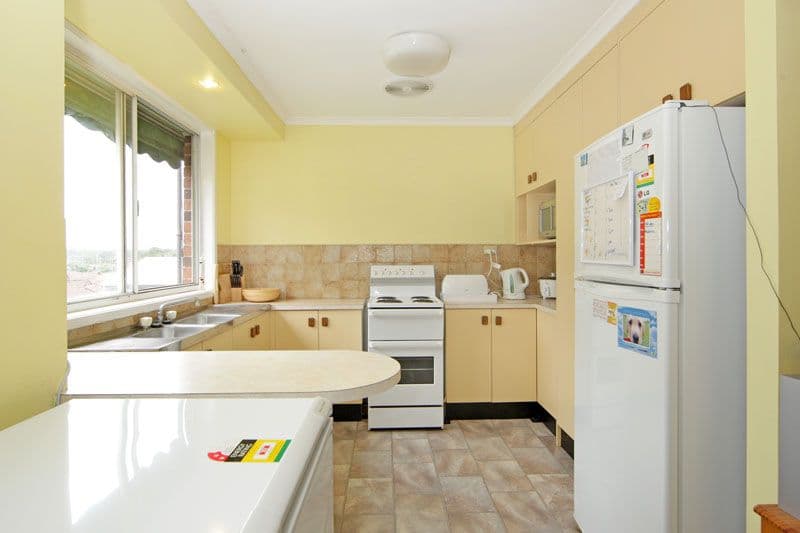 42 Premier Way, BATEAU BAY NSW 2261, Bateau Bay - Thumbnail 3