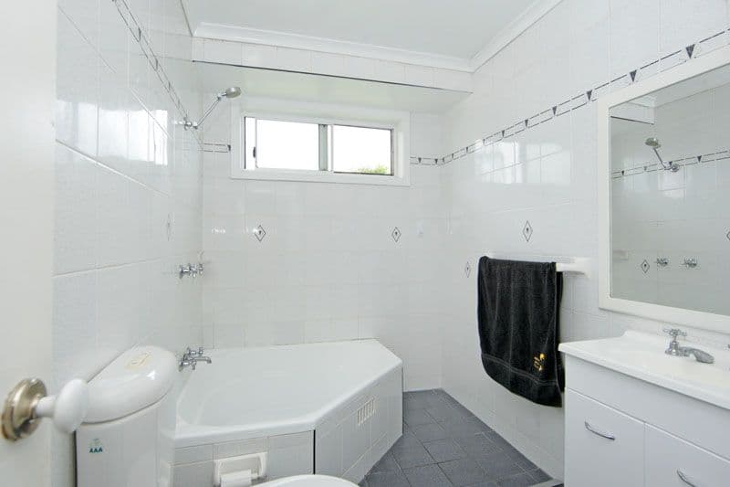 42 Premier Way, BATEAU BAY NSW 2261, Bateau Bay - Thumbnail 8
