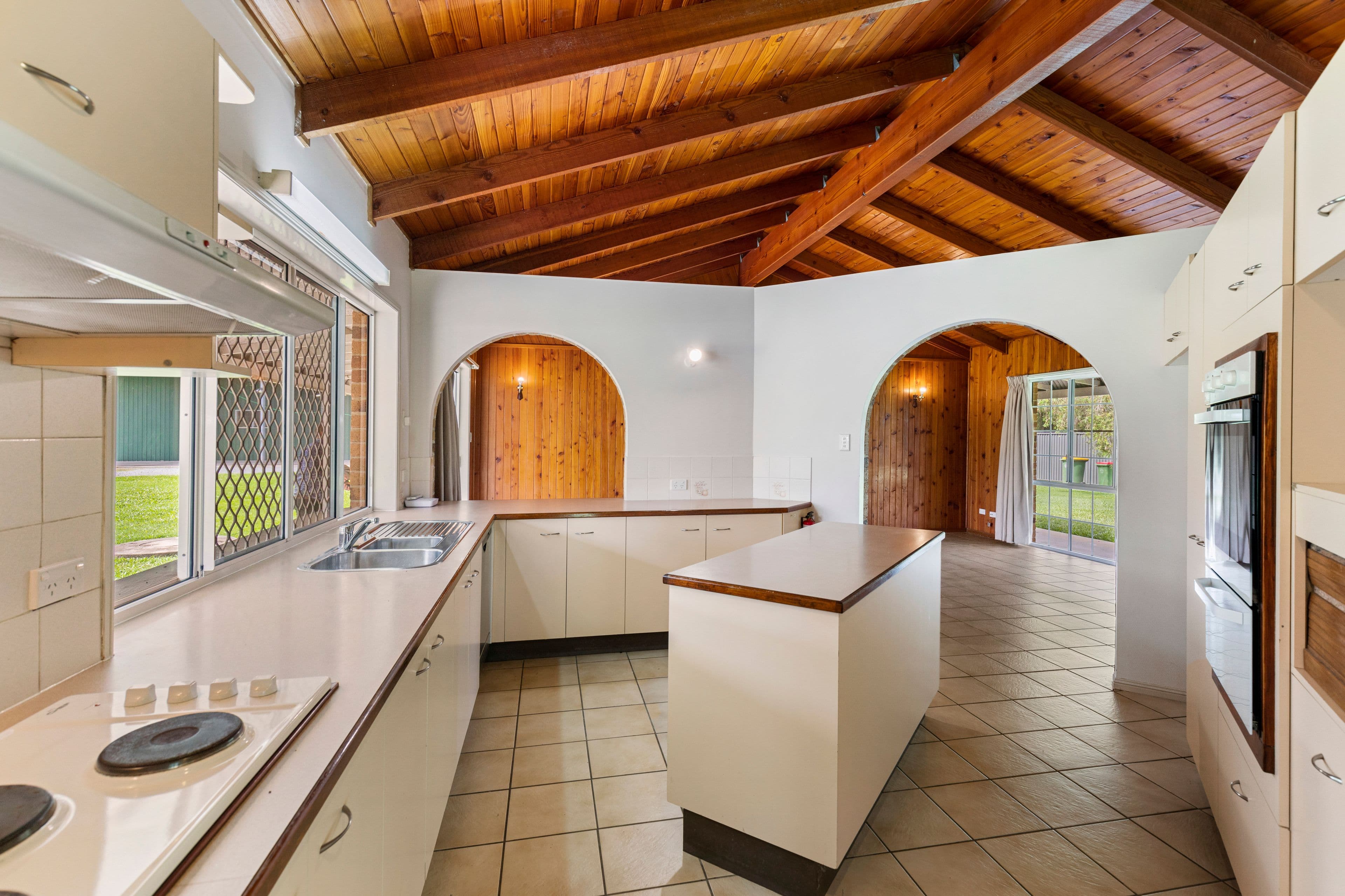 12 Cabrera Crescent, Beerwah QLD 4519, Beerwah - Thumbnail 5
